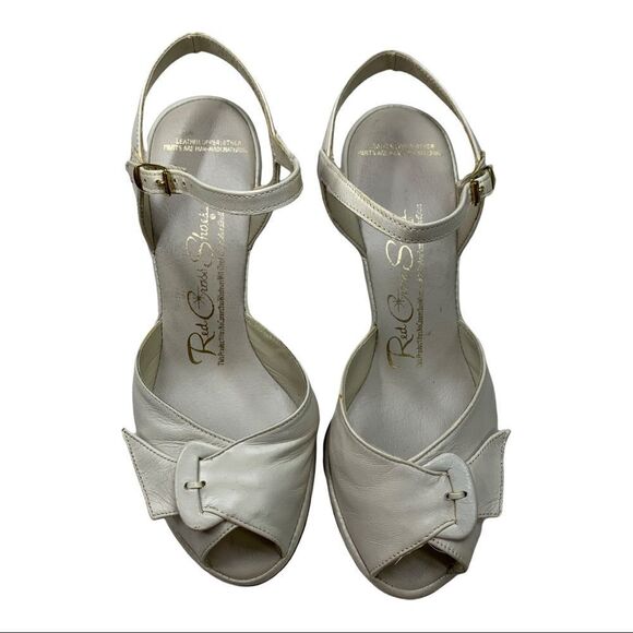 🔵Vintage Red Cross Shoes Cream Buckle Peep Toe Sandals 4.5 - Picture 2 of 10